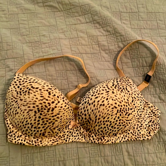 Victoria's Secret Other - Body by Victoria no wire cheetah print bra